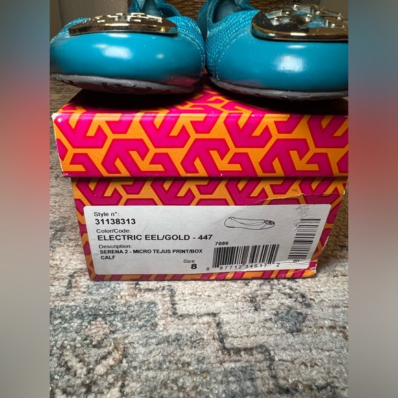 Tory Burch Serena Lizard Print Flats Color: Electric Eel size 8 - Picture 9 of 10